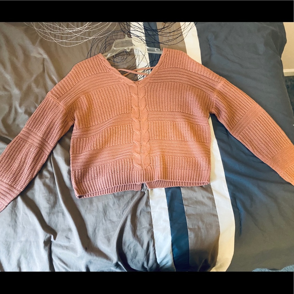 Woman’s long sleeve top